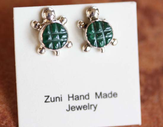 Zuni Sterling Silver MalachiteTurtle Earrings