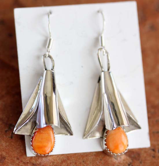 Navajo Spiny Oyster Earrings by L Yazzie