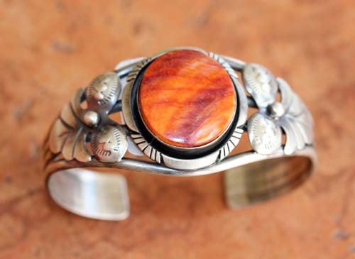 Navajo Silver Spiny Oyster Bracelet by Felix Jo