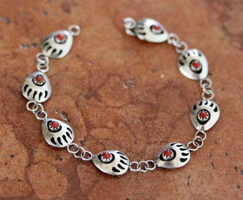 Navajo Coral Bear Claw Link Bracelet